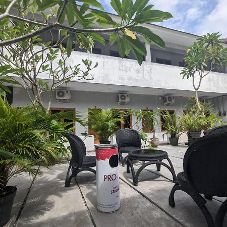 Rumah Pagar Merah Homestay Γιογκιακάρτα Εξωτερικό φωτογραφία