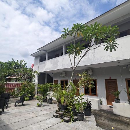 Rumah Pagar Merah Homestay Γιογκιακάρτα Εξωτερικό φωτογραφία